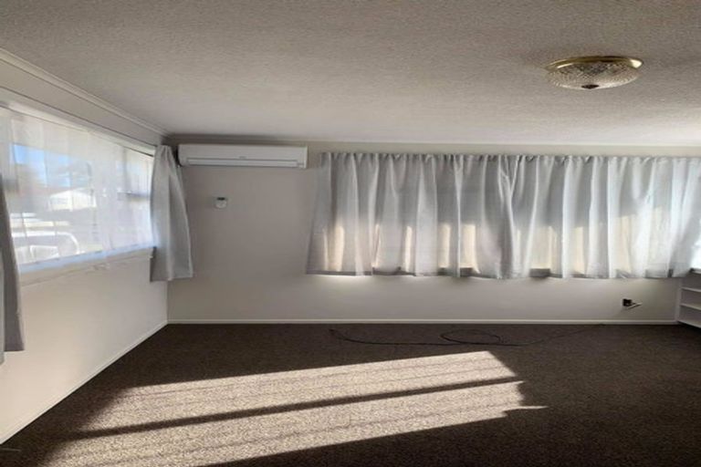 Photo of property in 118 Weymouth Road, Manurewa, Auckland, 2102