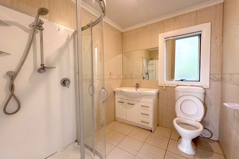 Photo of property in 44 Christmas Road, Manurewa, Auckland, 2102