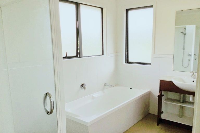 Photo of property in 21 Ashurst Lane, Greenhithe, Auckland, 0632