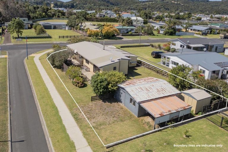 Photo of property in 104 Cook Drive, Whitianga, 3510