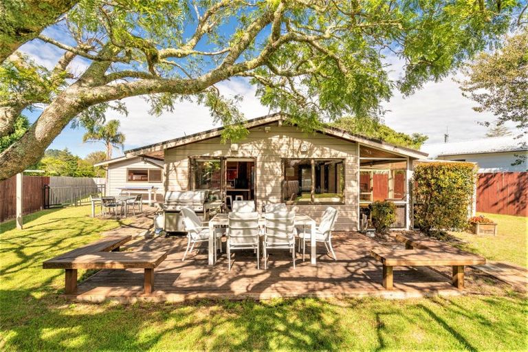 Photo of property in 13 Coronation Row, Pauanui, Hikuai, 3579