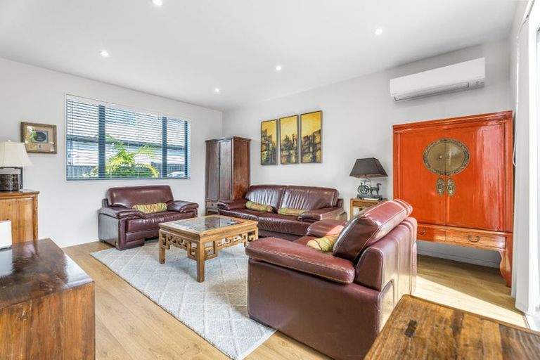 Photo of property in 53d Mcleod Road, Te Atatu South, Auckland, 0610