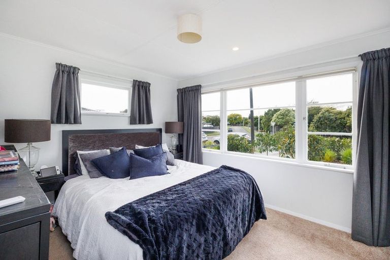 Photo of property in 3 Wincanton Place, Awapuni, Palmerston North, 4412
