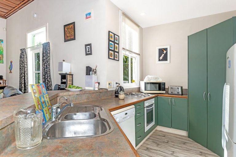 Photo of property in 52 Gordon Street, Mangapapa, Gisborne, 4010