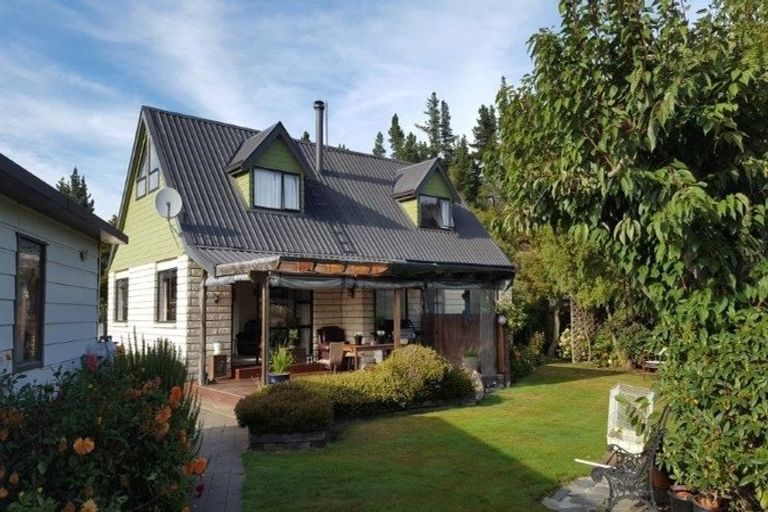 Photo of property in 15 Reid Avenue, Luggate, Cromwell, 9383