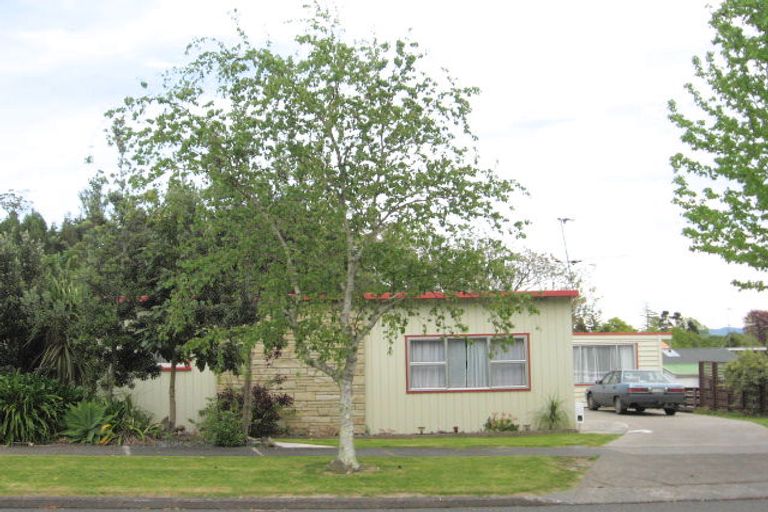 Photo of property in 28 Seddon Crescent, Whataupoko, Gisborne, 4010