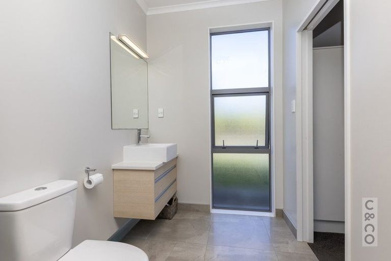 Photo of property in 11 Parlane Drive, Huapai, Kumeu, 0810