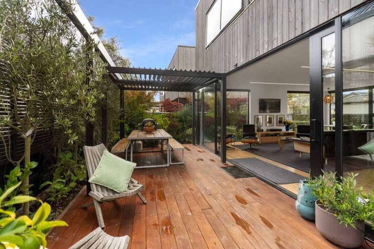 Photo of property in 53a Edward Avenue, Edgeware, Christchurch, 8013