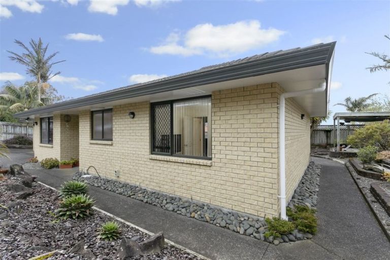 Photo of property in 7 Hercules Drive, Henderson, Auckland, 0612