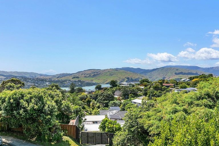 Photo of property in 2 Karoro Place, Paremata, Porirua, 5024