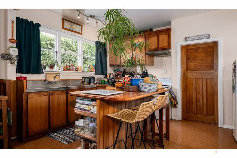 Photo of property in 66 Peel Street, Geraldine, 7930