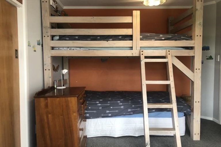 Photo of property in 15 Seamer Place, St Andrews, Hamilton, 3200