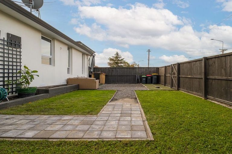 Photo of property in 1/53 Bassett Street, Burwood, Christchurch, 8083