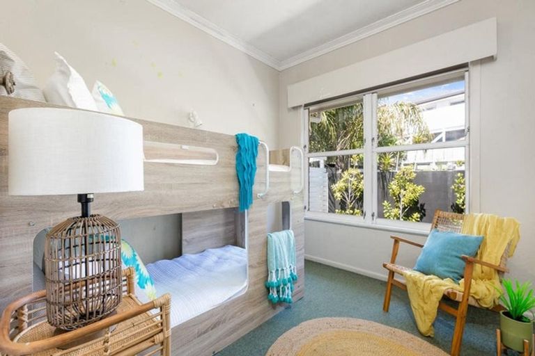 Photo of property in 90 Oceanview Road, Mount Maunganui, 3116