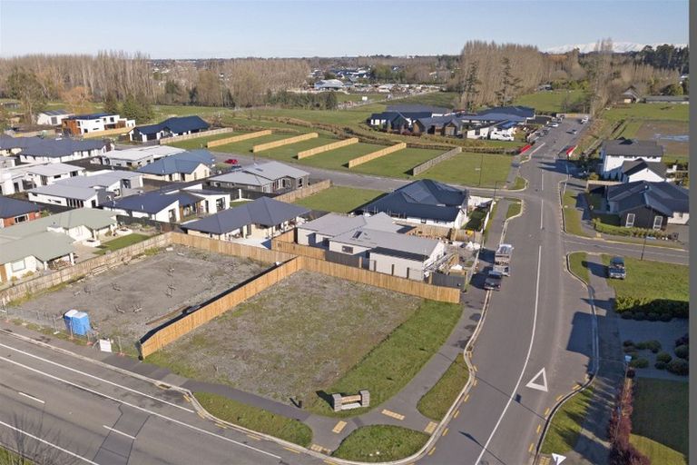 Photo of property in 215 Cavendish Road, Casebrook, Christchurch, 8051