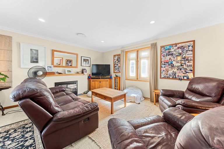 Photo of property in 35 Fernleigh Street, Ferndale, New Plymouth, 4310