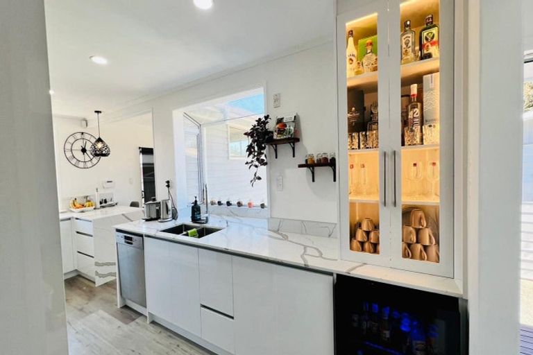 Photo of property in 132 Bryant Road, St Andrews, Hamilton, 3200