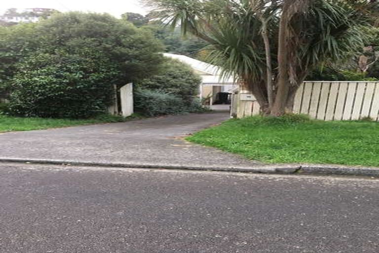 Photo of property in 16 Khandallah Road, Ngaio, Wellington, 6035