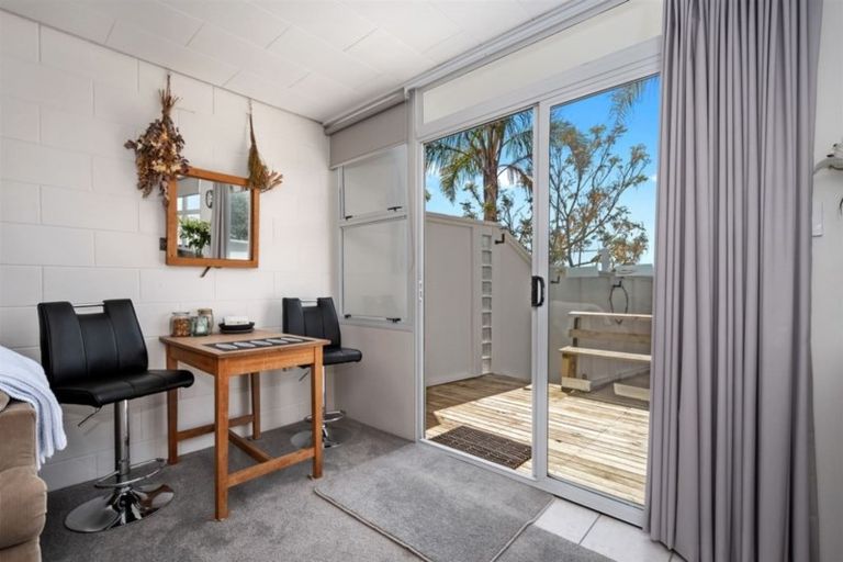 Photo of property in 4 Tahara Crescent, Mount Maunganui, 3116