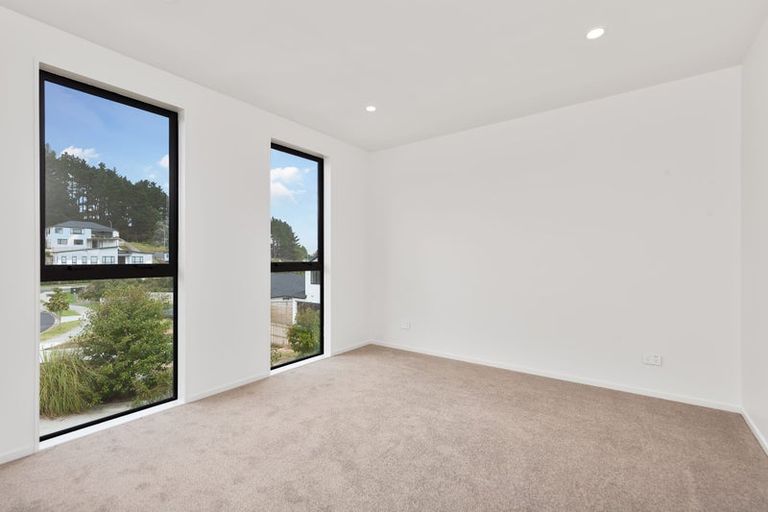 Photo of property in 11a Endurance Rise, Orewa, 0931