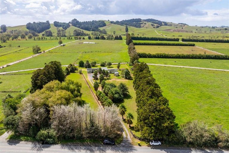 Photo of property in 699 School Road, Tomarata, Wellsford, 0974