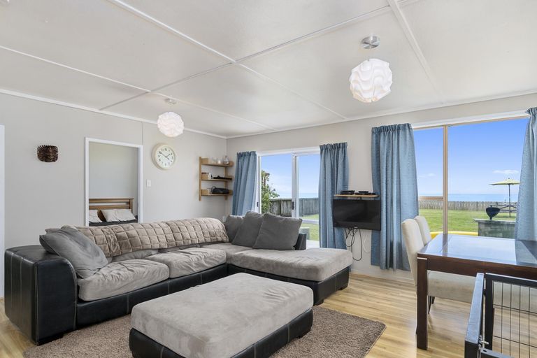 Photo of property in 527 Pukehina Parade, Pukehina, Te Puke, 3189