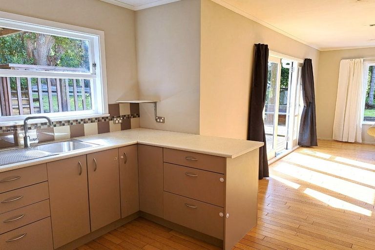 Photo of property in 26 Fordham Street, Beach Haven, Auckland, 0626