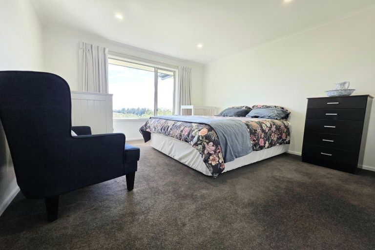 Photo of property in 16 North Ridge Drive, Oamaru North, Oamaru, 9400