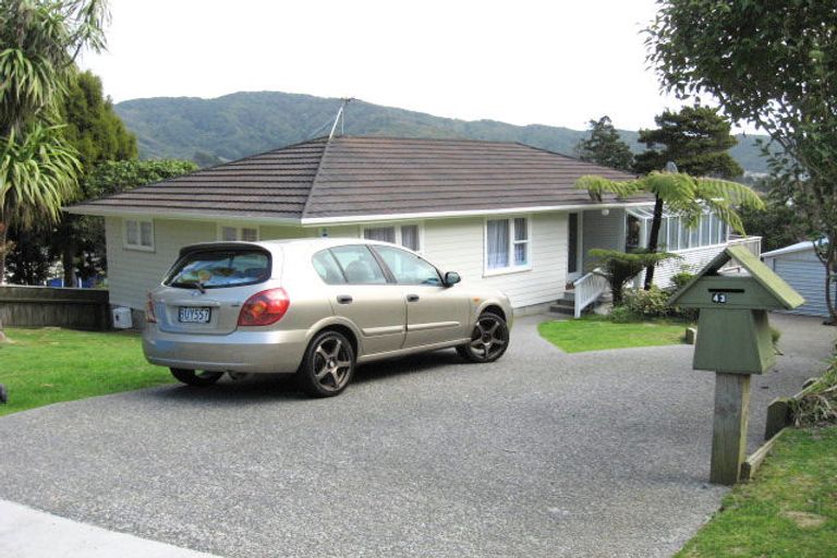 Photo of property in 43 Wright Street, Wainuiomata, Lower Hutt, 5014