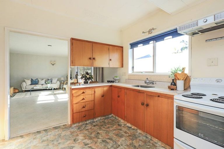 Photo of property in 2/6 Lindsay Street, Havelock North, 4130