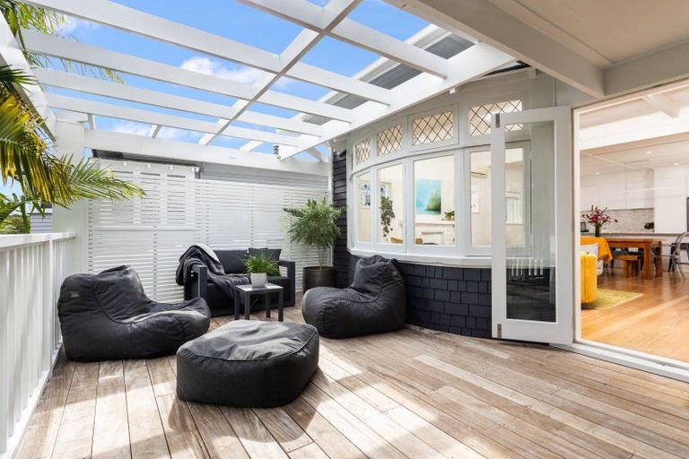 Photo of property in 35 William Denny Avenue, Westmere, Auckland, 1022