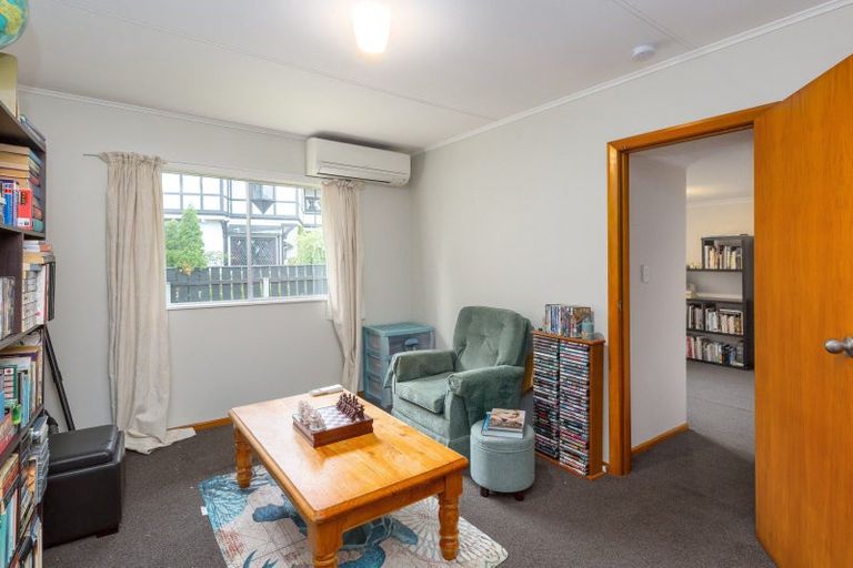 Photo of property in 17a Keir Crescent, Lansdowne, Masterton, 5810