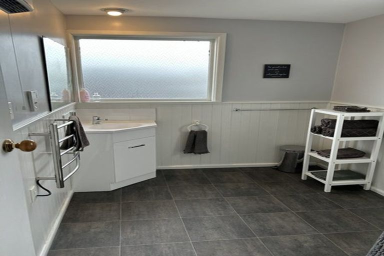 Photo of property in 1/23 Donald Place, St Albans, Christchurch, 8014