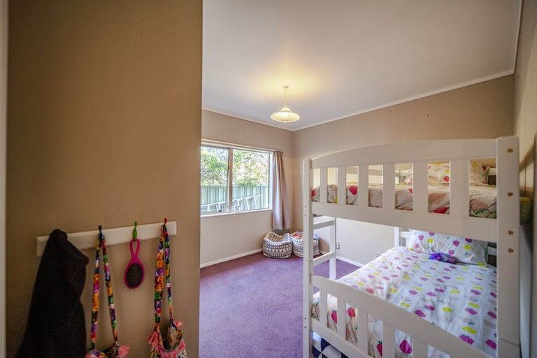 Photo of property in 10 Amanda Place, Mayfair, Hastings, 4122