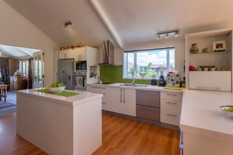 Photo of property in 12 Coulson Place, Alexandra, 9320