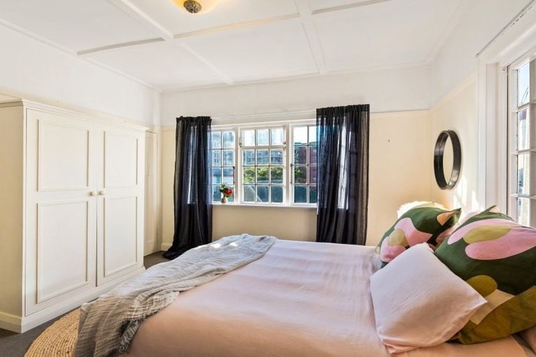 Photo of property in 22a Clifton Terrace, Kelburn, Wellington, 6012