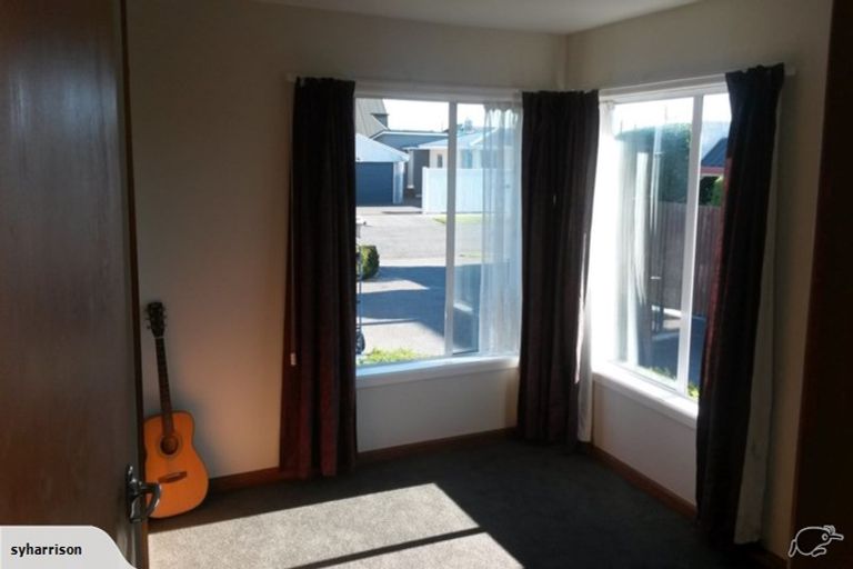 Photo of property in 1/46 Longmuir Street, Ilam, Christchurch, 8041