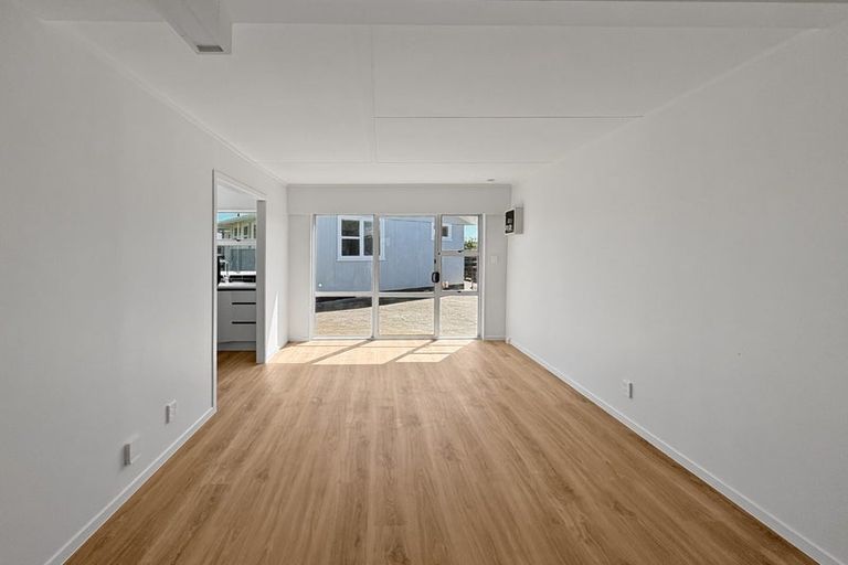 Photo of property in 7 Rogers Street, Castlecliff, Whanganui, 4501