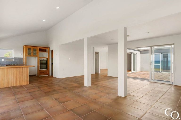 Photo of property in 41 Karewa Parade, Papamoa Beach, Papamoa, 3118