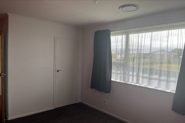 Photo of property in 63 Hinemoa Street, Levin, 5510