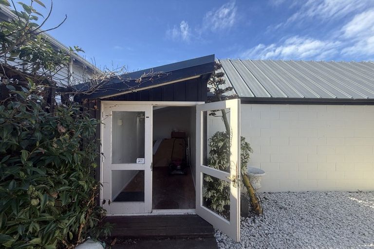 Photo of property in 1/214 Springfield Road, St Albans, Christchurch, 8014
