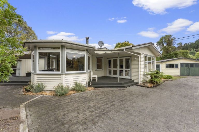 Photo of property in 393 Aokautere Drive, Aokautere, Palmerston North, 4471