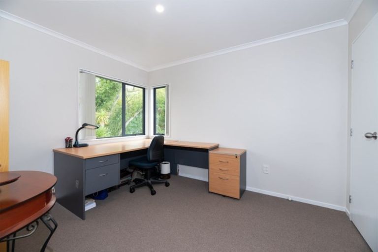 Photo of property in 4 Elder Place, Massey, Auckland, 0614