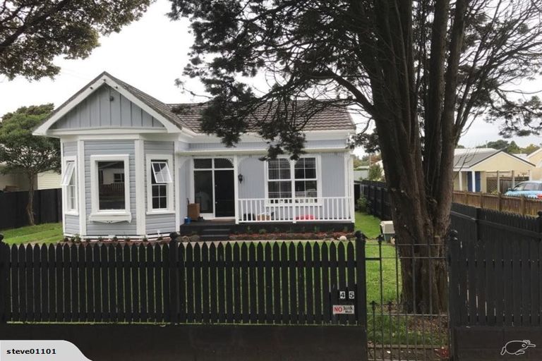 Photo of property in 45 Fitzroy Road, Fitzroy, New Plymouth, 4312