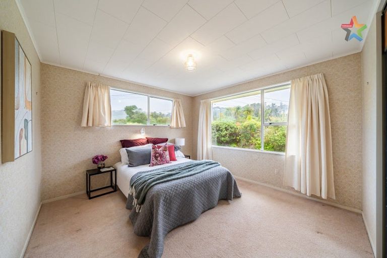 Photo of property in 47 Pekanga Road, Normandale, Lower Hutt, 5010