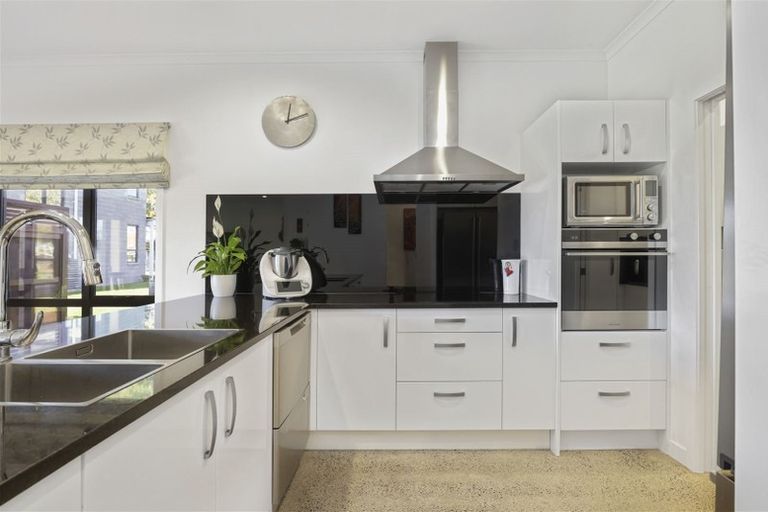 Photo of property in 1/2 Shakespeare Avenue, Enderley, Hamilton, 3214