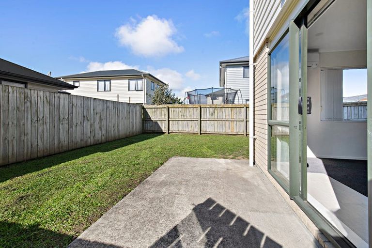 Photo of property in 10 Koko Mews, Mangere Bridge, Auckland, 2022