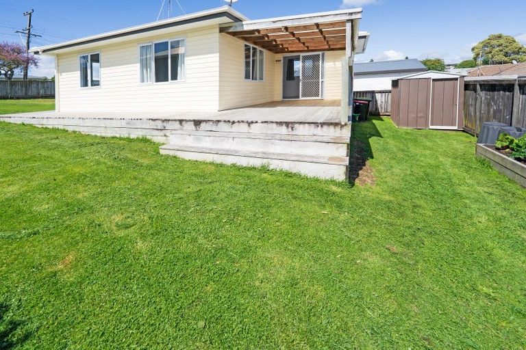Photo of property in 9 Goods Road, Otumoetai, Tauranga, 3110
