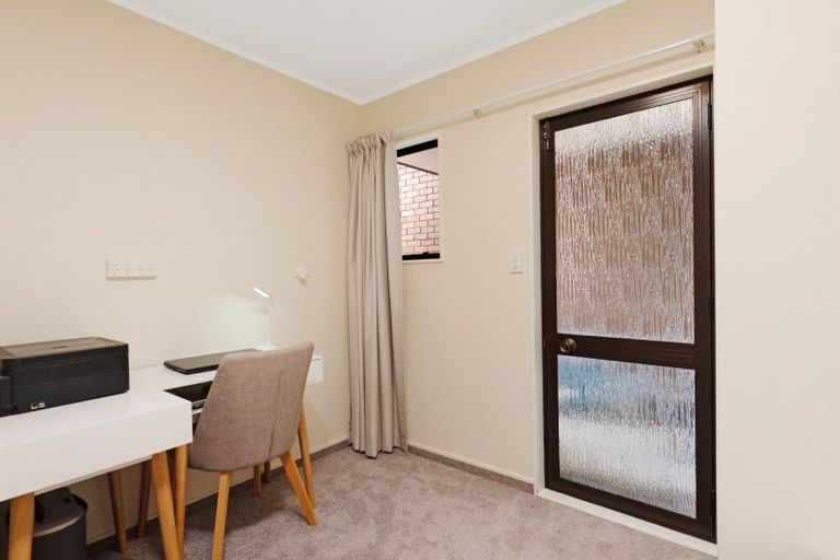 Photo of property in 383a Te Moana Road, Waikanae, 5036