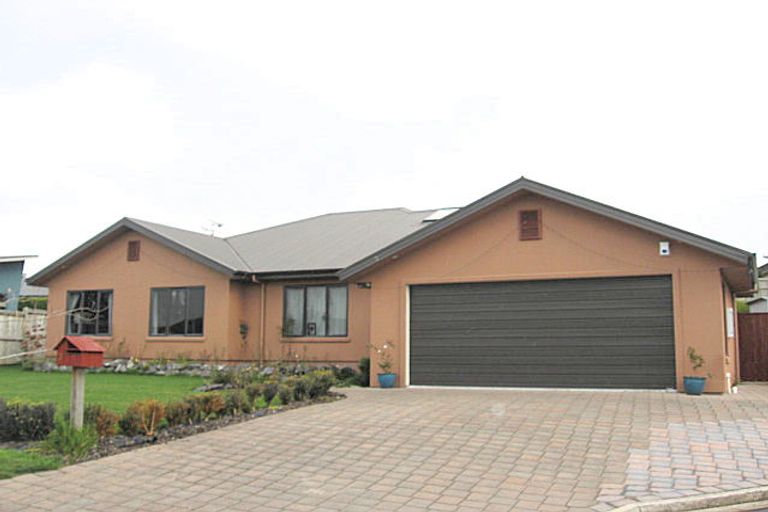 Photo of property in 3 Iain Court, Rototuna, Hamilton, 3210